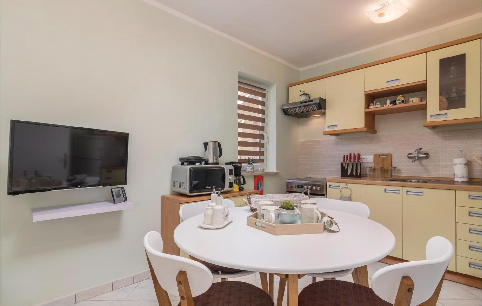 Amazing Apartment In Rabac With Wifi Rasa Bagian luar foto